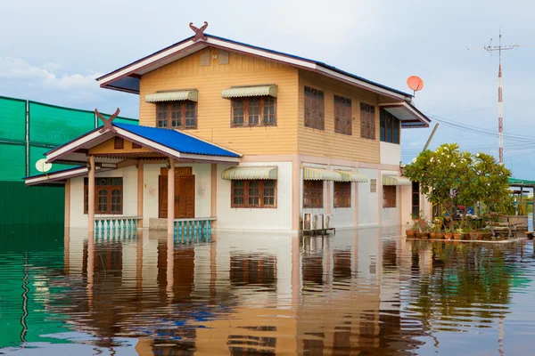 在泰国的房子洪水 — 图库照片