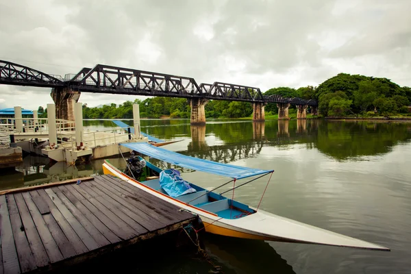 Brücke über den Fluss Kwai — Stockfoto