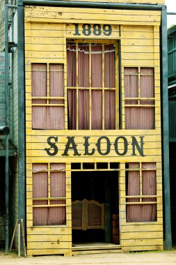 Vahşi Batı tarzı bir salon