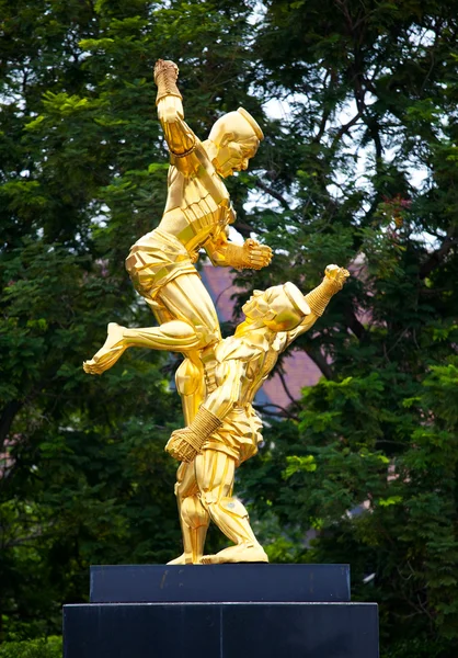 Монумент тайскому боксу — стоковое фото