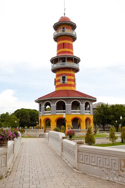 Torre nel palazzo — Foto Stock