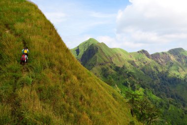 Kızlar dağlarında