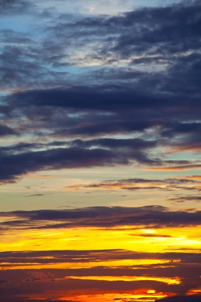 Zonsondergang en hemel — Stockfoto