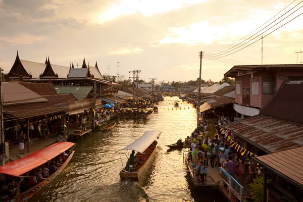 Mercado flotante — Foto de Stock