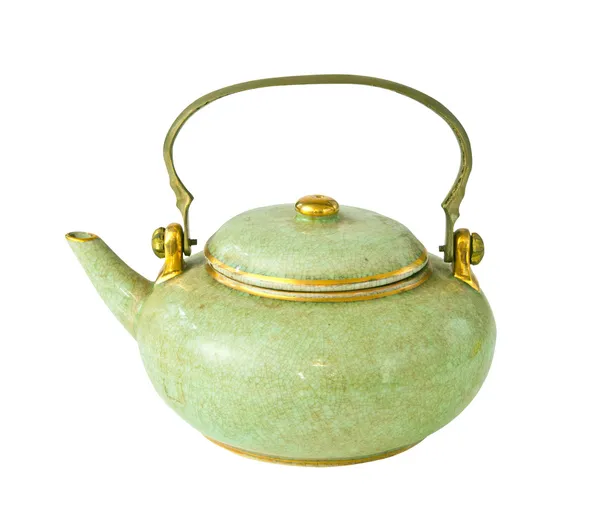 Old teapot isolated — Stok fotoğraf