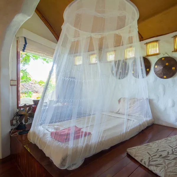 Yatak odası tropikal Asya tarzı — Stok fotoğraf