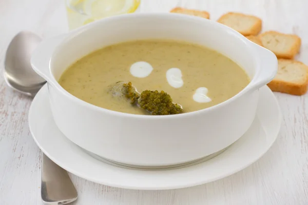 Brokoli sup sayuran dalam mangkuk — Stok Foto