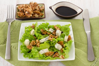 gorgonzola peyniri salatası