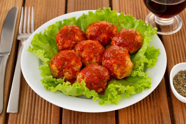 Chicken meatballs with tomato sauce — Stock Photo, Image