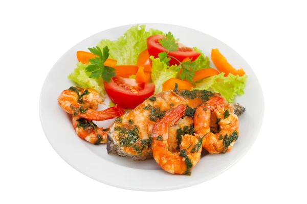 Fish with seafood and salad on the plate — Stock Photo, Image