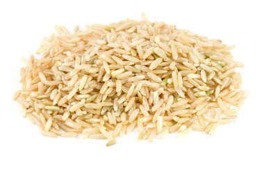 Beyaz arkaplanda kuru pirinç