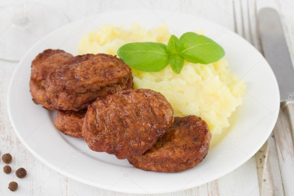 Meatballs with mashed potato