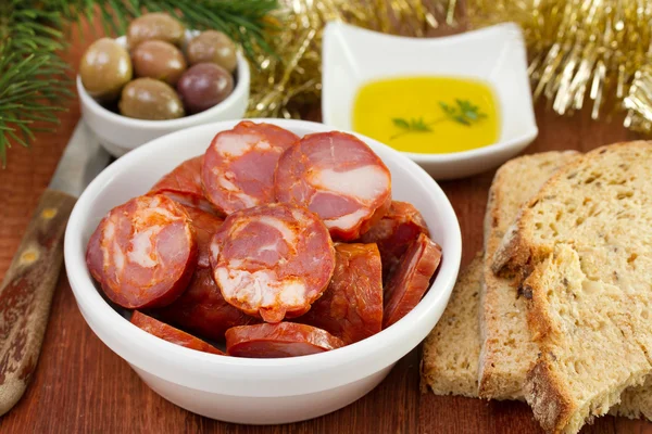 Chourico with olives and oil — Stock Photo, Image