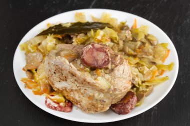 lahana ve sosis ve havuç ile Türkiye