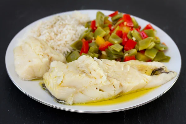 Bacalhau com legumes — Fotografia de Stock