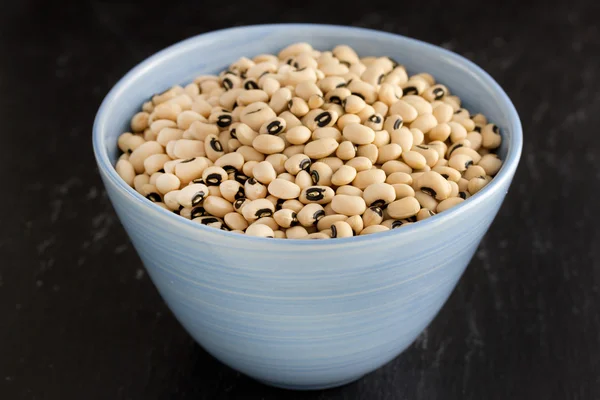 Black eyed peas in bowl — Stock Photo, Image