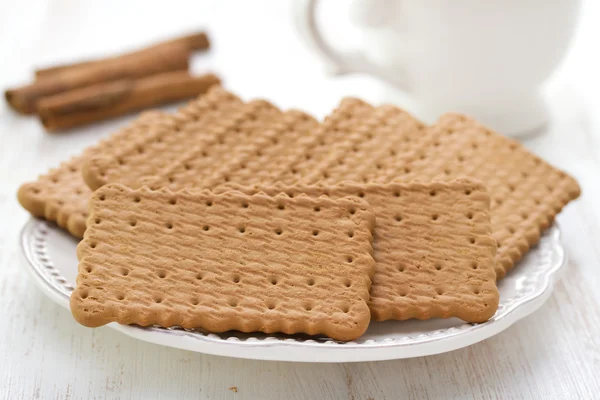 Soubory cookie s šálkem čaje — Stock fotografie