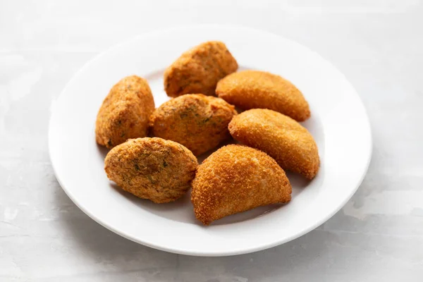 Aperitivo Típico Pescado Portugués Plato Blanco Pequeño —  Fotos de Stock