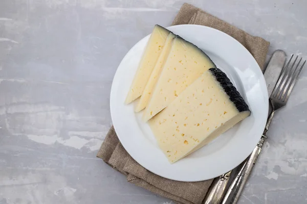 Slices Cheese White Small Plate Gray Ceramic — Foto de Stock