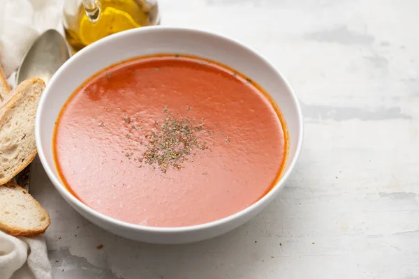 Fresh Cold Tomato Soup Herbs Bowl Ceramic — Stockfoto
