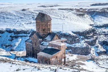 Ani, Türkiye 'nin Kars ilinde yer alan harabe bir ortaçağ Ermeni kentidir.