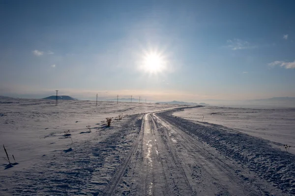 Camino Cubierto Nieve Invierno Día Soleado — Foto de Stock