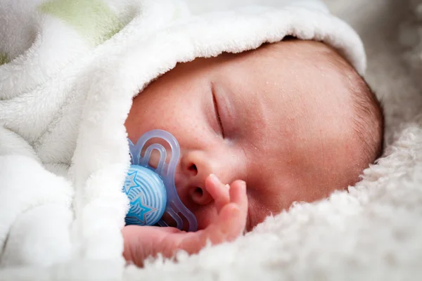 Niño recién nacido — Foto de Stock