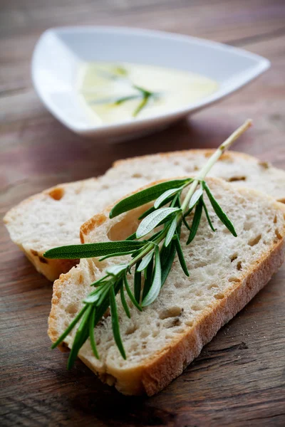 Frisches Brot — Stockfoto