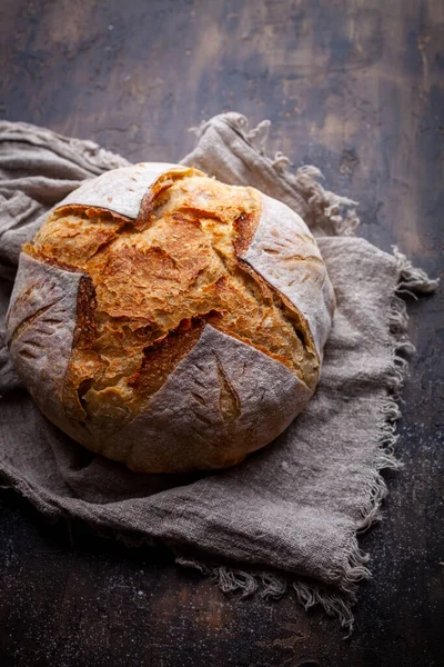 Fechar Pão Caseiro Fresco Sourdough — Fotografia de Stock