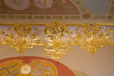 Saray tavan dekorasyonu