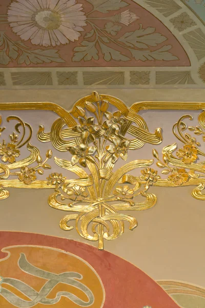 Décoration de plafond dans le palais — Photo