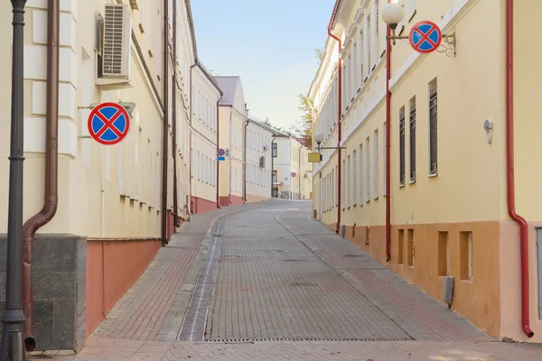 Alte kleine Straße in Grodno, Weißrussland — Stockfoto