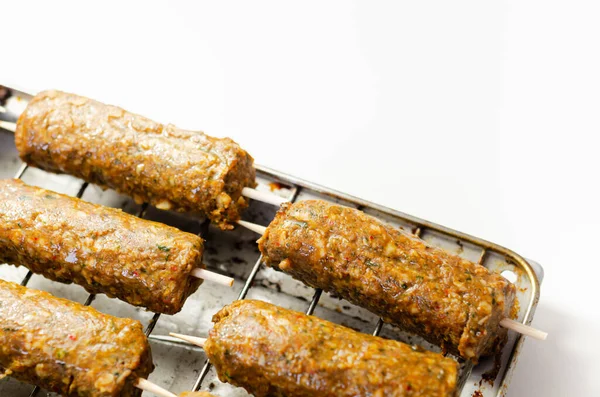 Hackfleisch Und Lammspieße Mit Chili Und Koriander Für Den Grill — Stockfoto