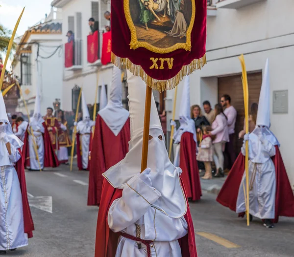 Kutsal Hafta Içinde Insanların Geçit Töreni — Stok fotoğraf