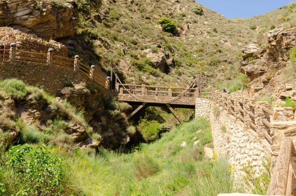 SOPORTUJAR, SPAIN - 16 Mayıs 2022 Soportujar ve komşu köylerin sözlü geleneğine uygun olarak, bu mağara iddia edilen cadılık uygulamalarına tanık oldu.