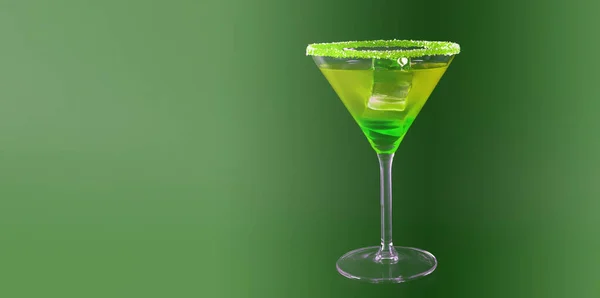Boisson Colorée Dans Verre Cocktail Avec Glaçons Boisson Été Soirée — Photo