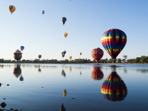 Luftballonshow — Stockfoto