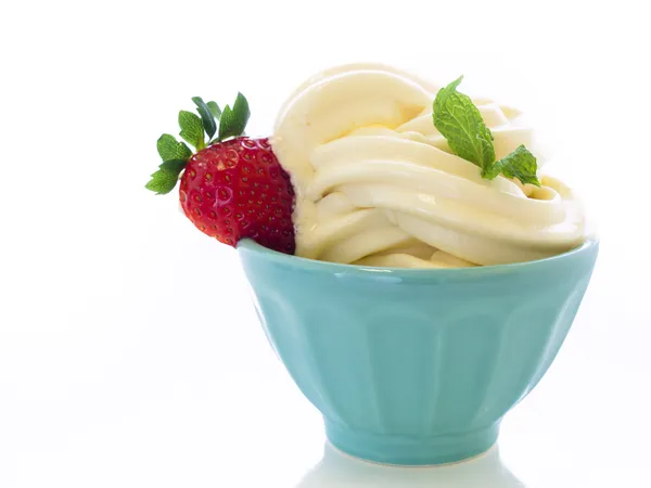 Заморожений йогурт — стокове фото