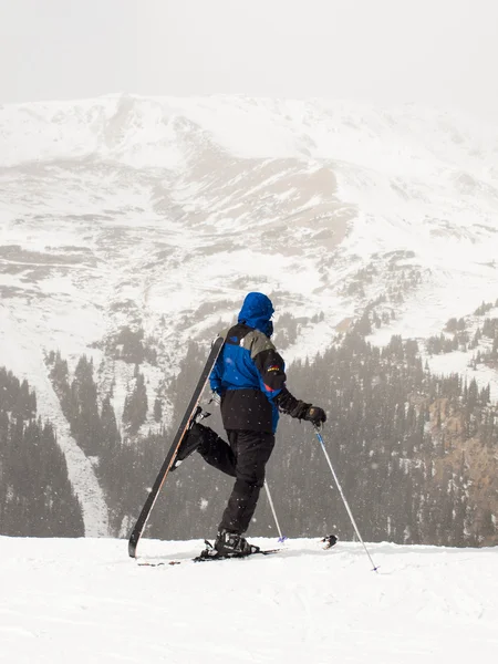 Skiën — Stockfoto