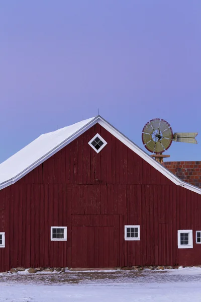 Starej stodole czerwony — Zdjęcie stockowe
