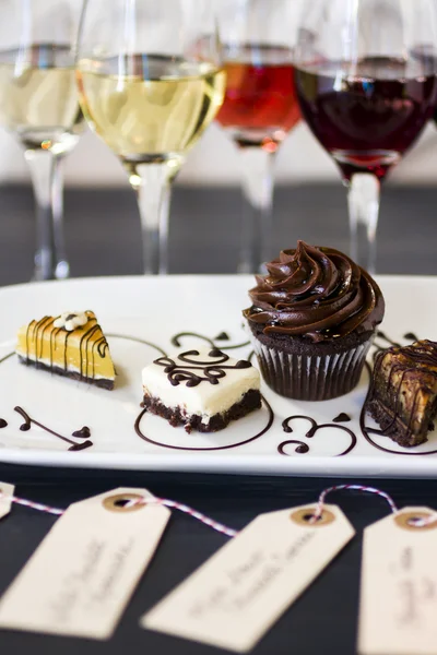 Vino y Chocolates — Foto de Stock