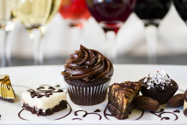 Wine and Chocolates — Stock Photo, Image