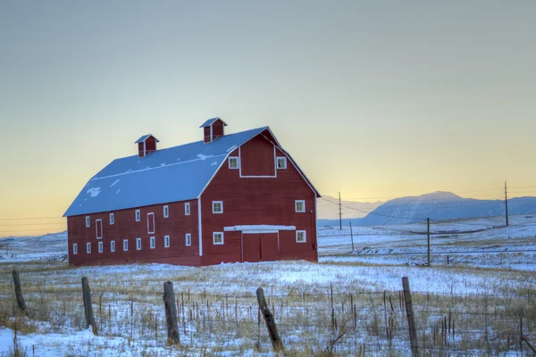 Red barn — Stock Photo, Image