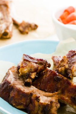 Bebek arka kaburgalar