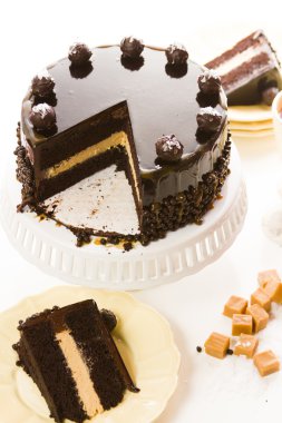 tuzlu karamel truffle torte