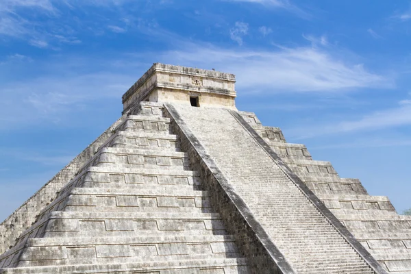 Mayan pyramid — Stock Photo, Image