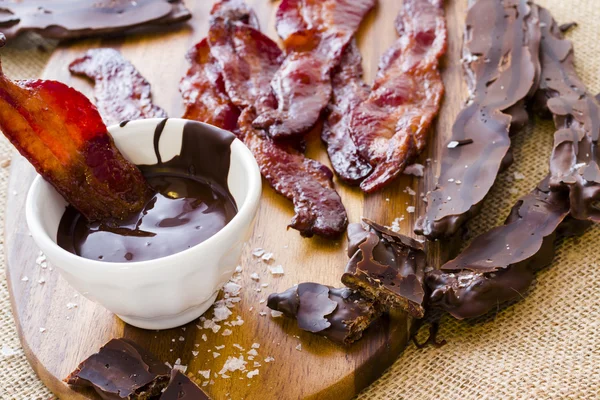 Bacon recouvert de chocolat — Photo