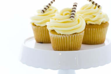 siyah arka plan üzerine izole nar