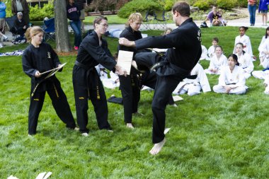 Tae kwon