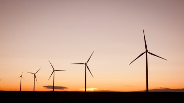 Rüzgar türbinleri çiftliği